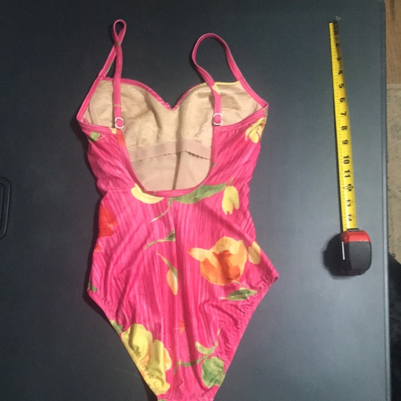 Christina Vintage Swimsuit One Piece Pink Floral Woman Size 14 Great condition - Picture 5 of 8